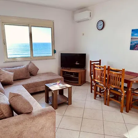 Renata Seaview 310 *