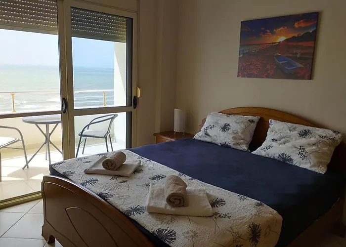 公寓 Renata Seaview 310 *