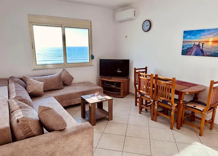 Renata Seaview 310 *